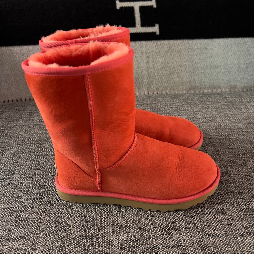 UGG Classic Short Boots in Bright Coral Red Suede - Picture 5 of 9